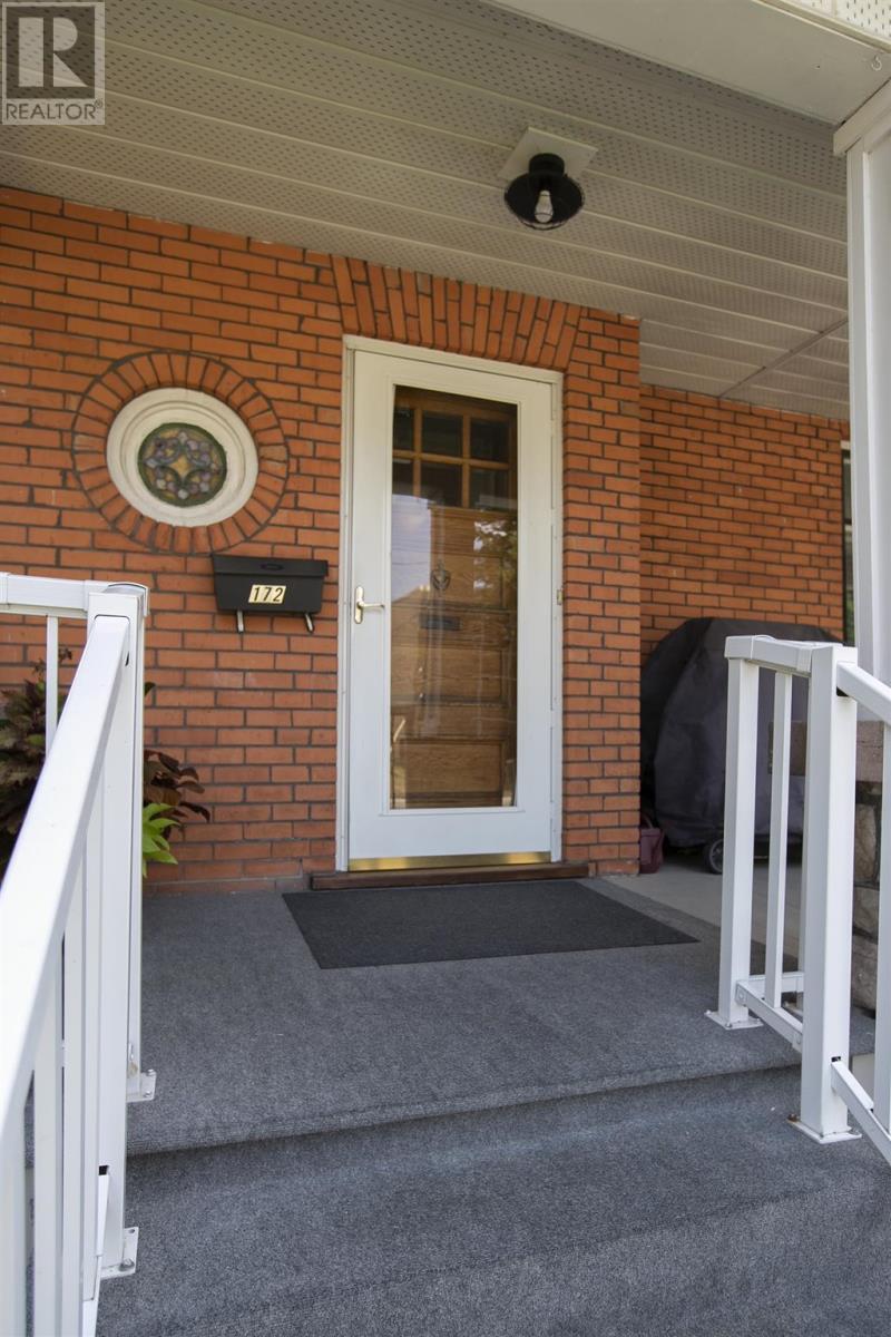 172 Spring St, Sault Ste. Marie, Ontario  P6A 3A5 - Photo 8 - SM261920