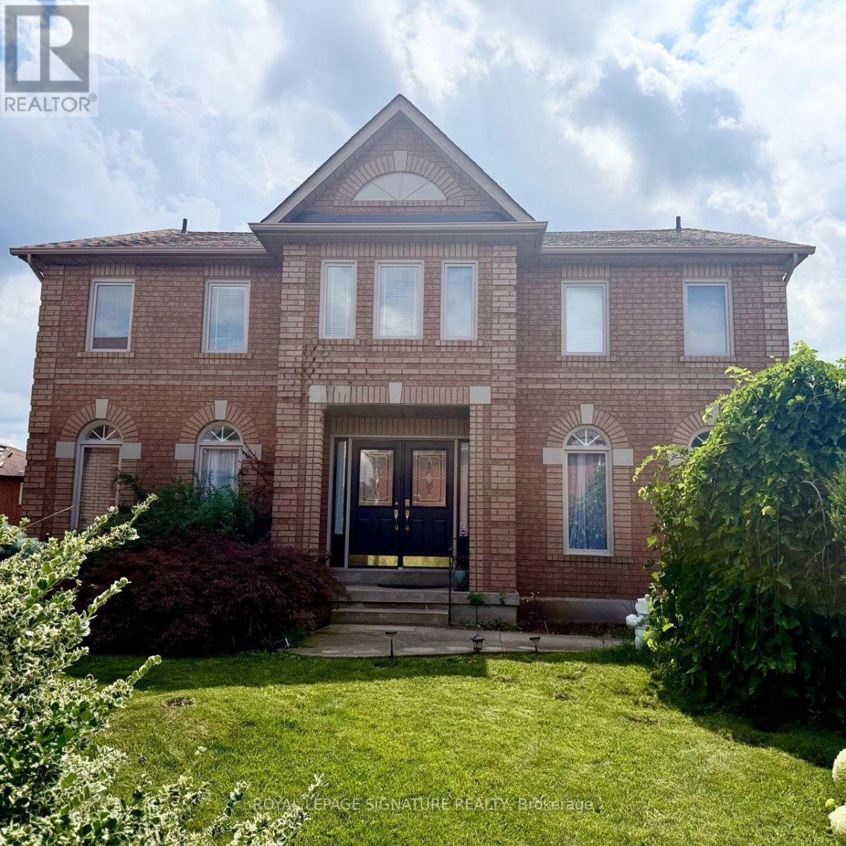 3388 Trelawny Circle, Mississauga, Ontario  L5N 6N6 - Photo 1 - W13647338