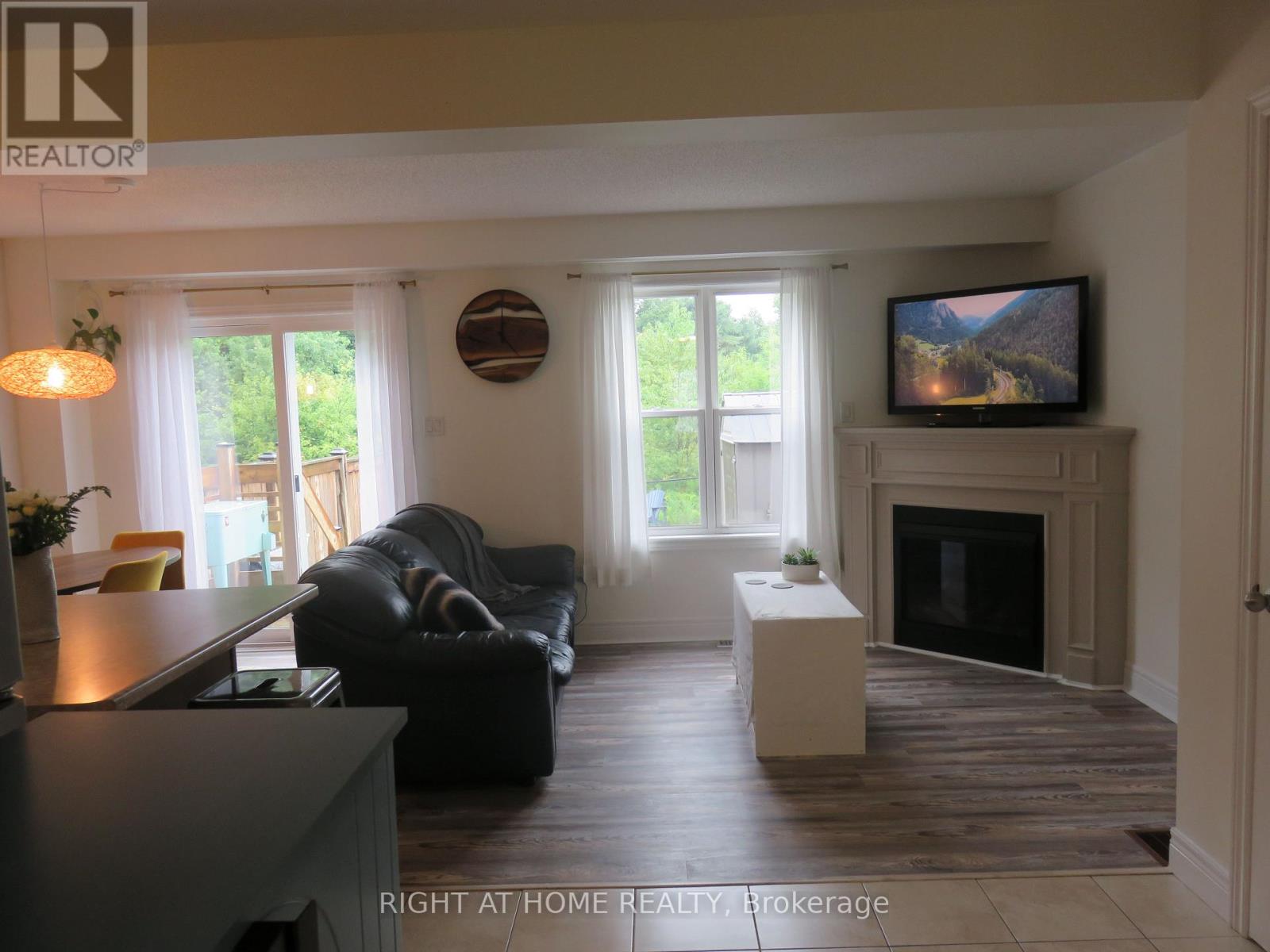 68 Little Ryans Way, Bracebridge, Ontario  P1L 0C3 - Photo 3 - X13445526