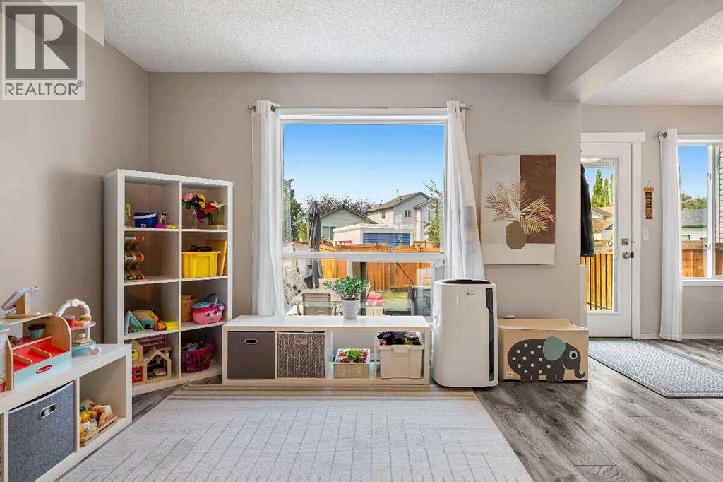359 Mt Apex Green SE, Calgary, Alberta  T2Z 3B8 - Photo 15 - A2335425
