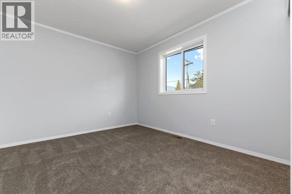 8948 Rundle Place, Canal Flats, British Columbia  V0B 1B0 - Photo 18 - 10396815
