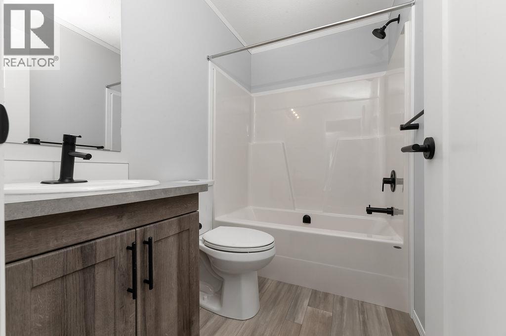 8948 Rundle Place, Canal Flats, British Columbia  V0B 1B0 - Photo 20 - 10396815
