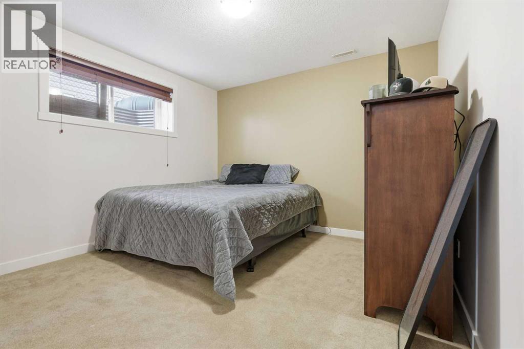 66 Crystal Green Drive, Okotoks, Alberta  T1S 2N7 - Photo 34 - A2334777