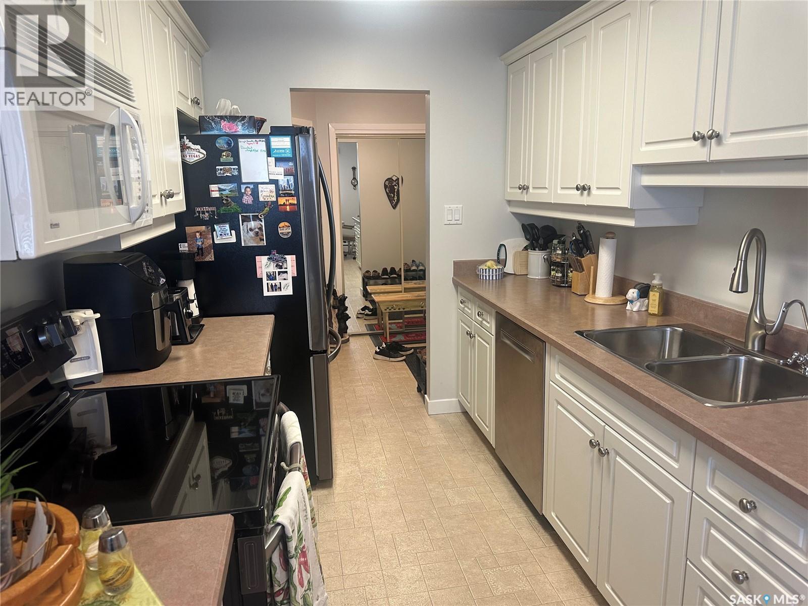 17 4505 Rae Street, Regina, Saskatchewan  S4S 3B2 - Photo 5 - SK044799