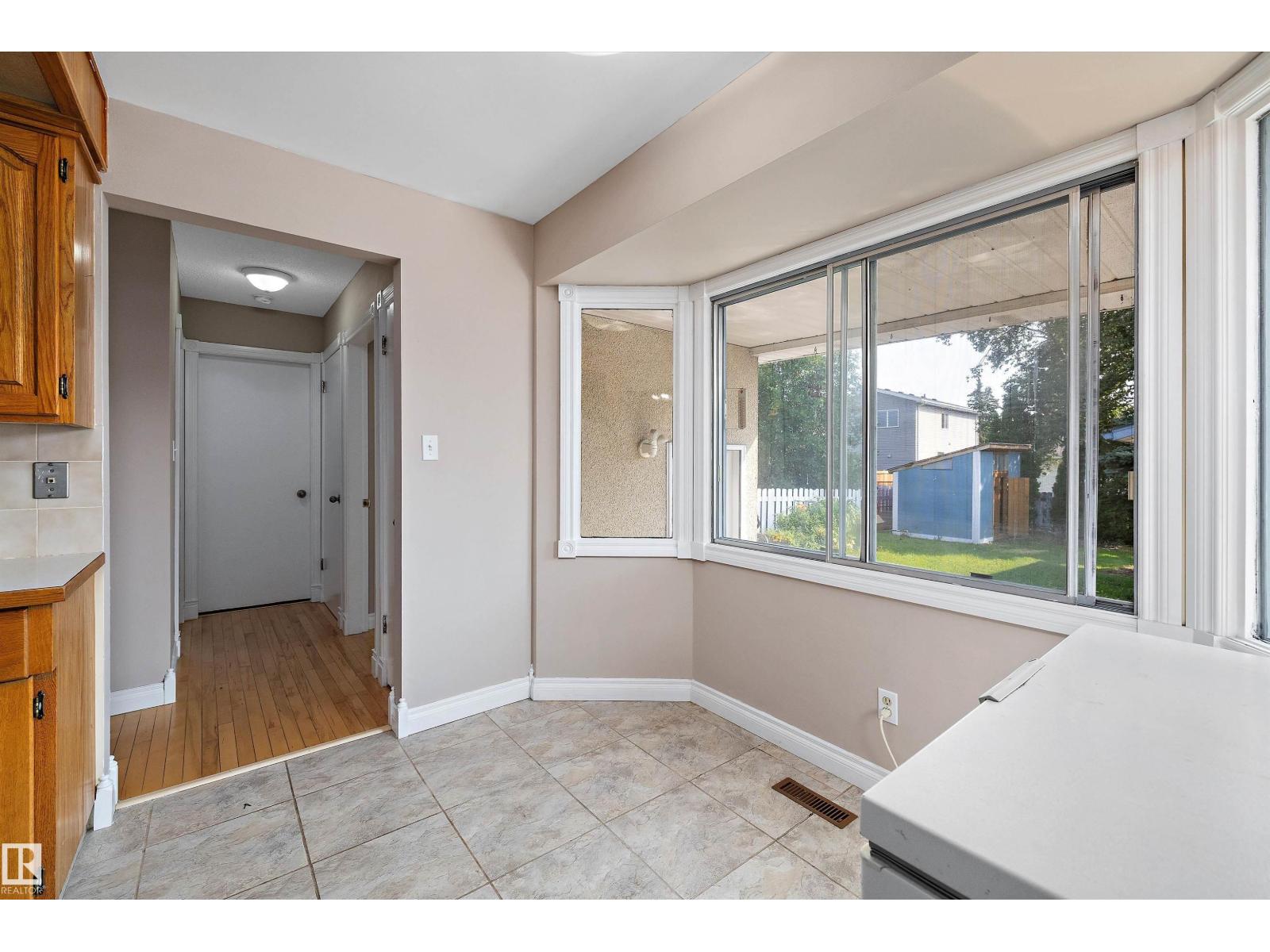 3511 73 St NW, Edmonton, Alberta  T6K 0M2 - Photo 13 - E4502460
