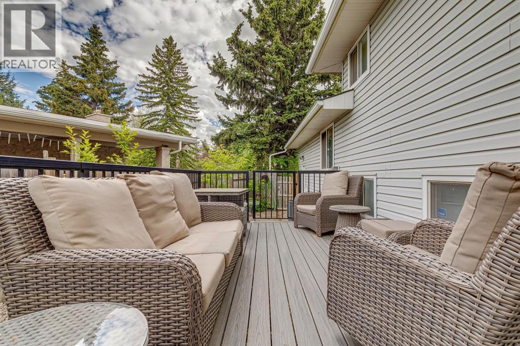 28 Cantrell Bay SW, Calgary, Alberta  T2W 2C2 - Photo 31 - A2319747