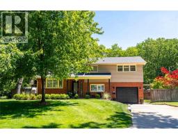 1726 Mills STREET, Sarnia, Ontario