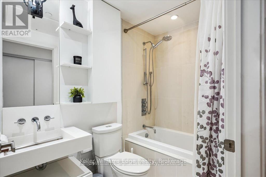 212 - 5 St Joseph Street, Toronto, Ontario  M4Y 0B6 - Photo 5 - C13647458