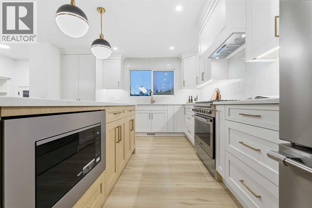 4904 Valiant Drive NW, Calgary, Alberta  T3A 1X2 - Photo 6 - A2327866