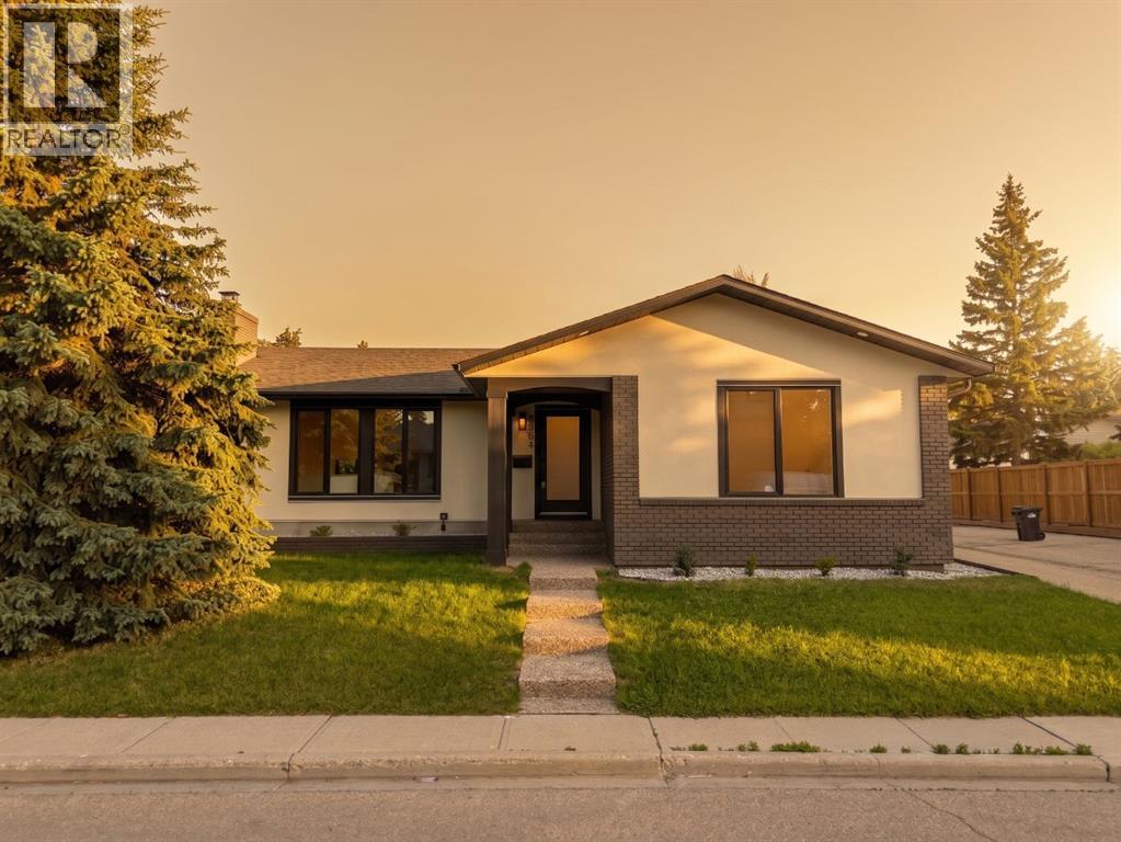4904 Valiant Drive NW, Calgary, Alberta