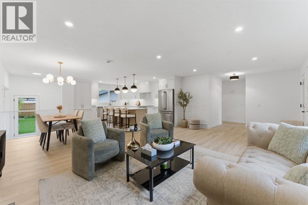 4904 Valiant Drive NW, Calgary, Alberta  T3A 1X2 - Photo 4 - A2327866