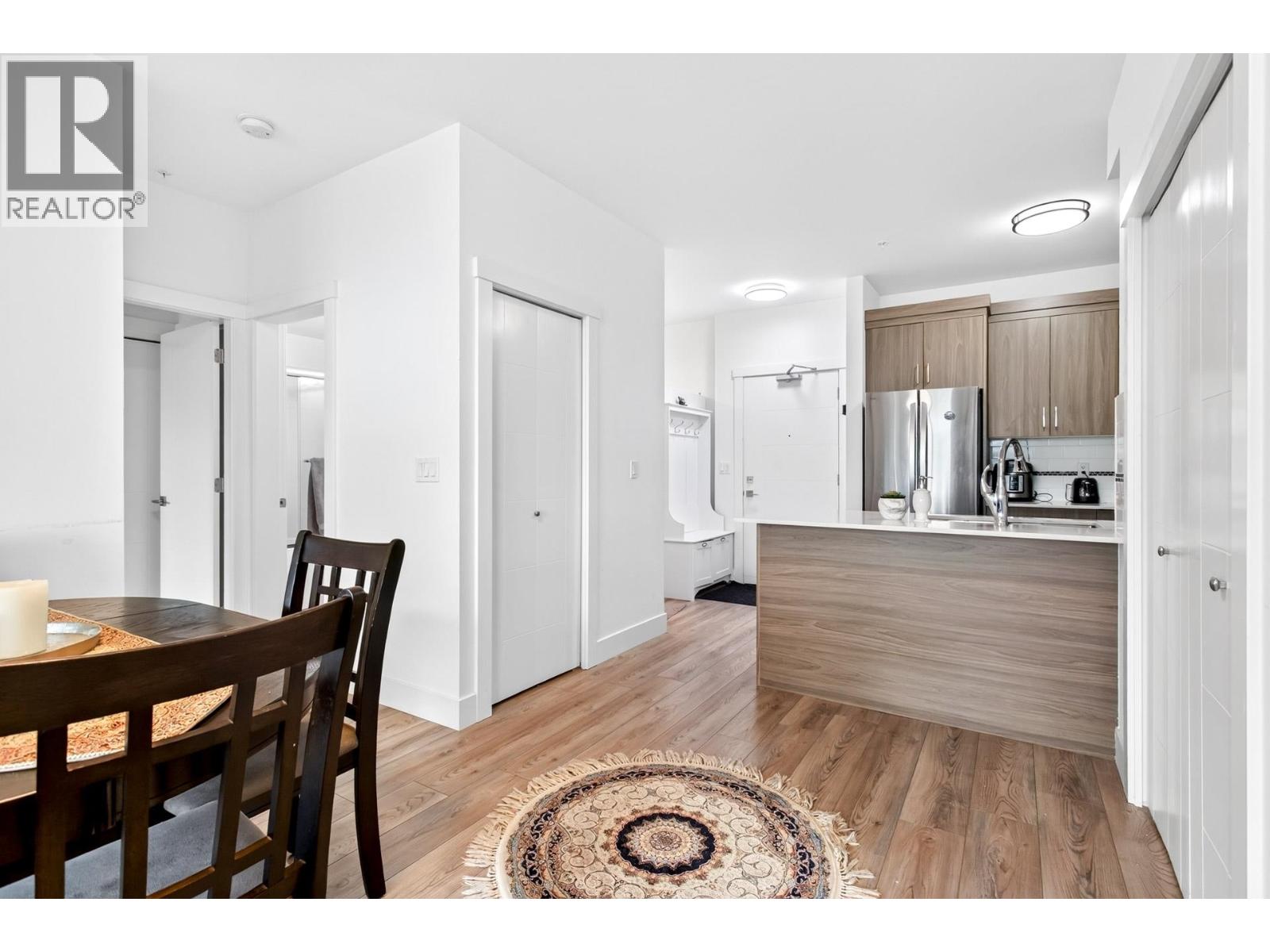 401 22577 Royal Crescent, Maple Ridge, British Columbia  V2X 2M2 - Photo 12 - R3153426