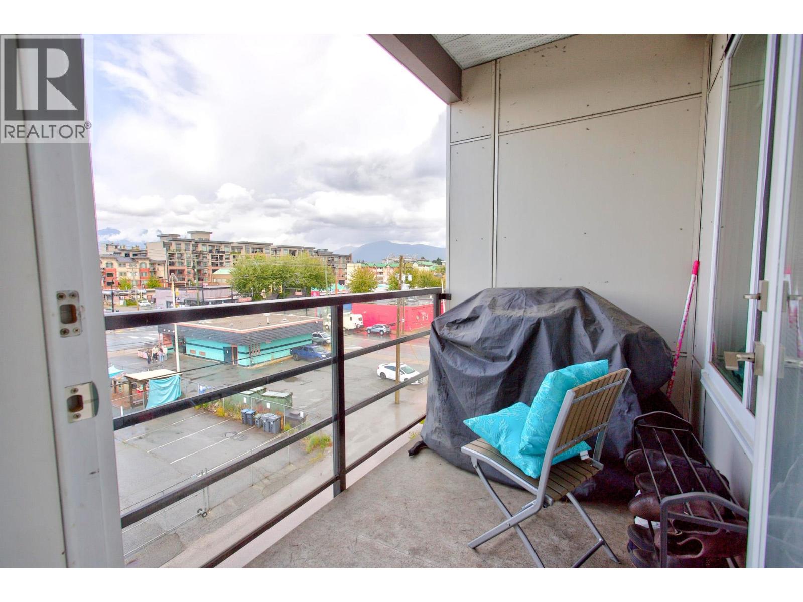 401 22577 Royal Crescent, Maple Ridge, British Columbia  V2X 2M2 - Photo 13 - R3153426