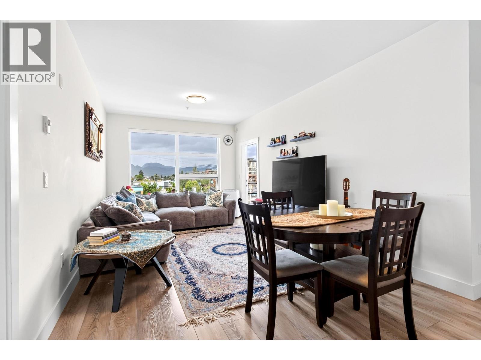 401 22577 Royal Crescent, Maple Ridge, British Columbia  V2X 2M2 - Photo 9 - R3153426