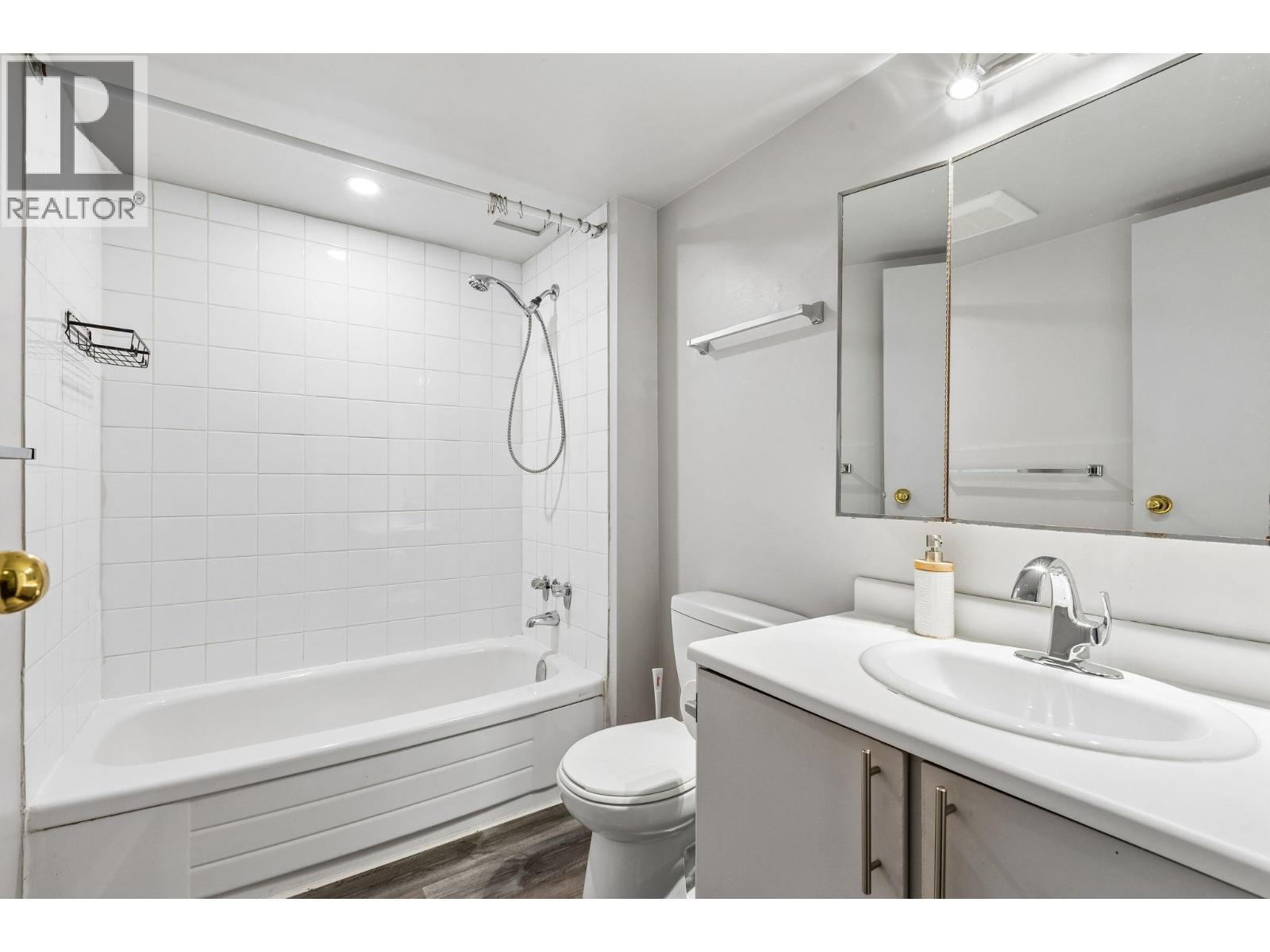 102 107 W 27th Street, North Vancouver, British Columbia  V7N 4G5 - Photo 13 - R3153433
