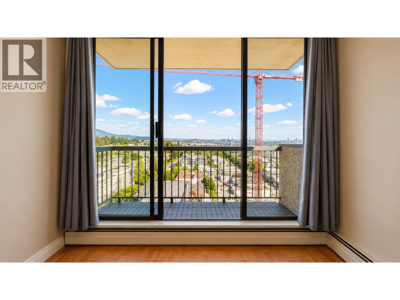 1607 145 St. Georges Avenue, North Vancouver, British Columbia  V7L 3G8 - Photo 18 - R3153444