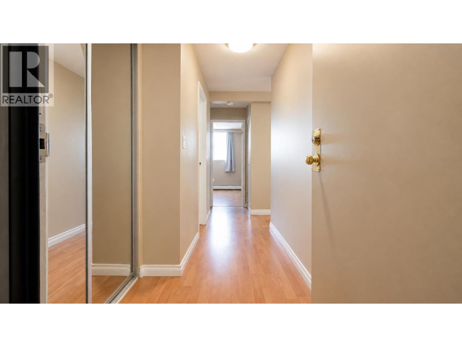 1607 145 St. Georges Avenue, North Vancouver, British Columbia  V7L 3G8 - Photo 30 - R3153444
