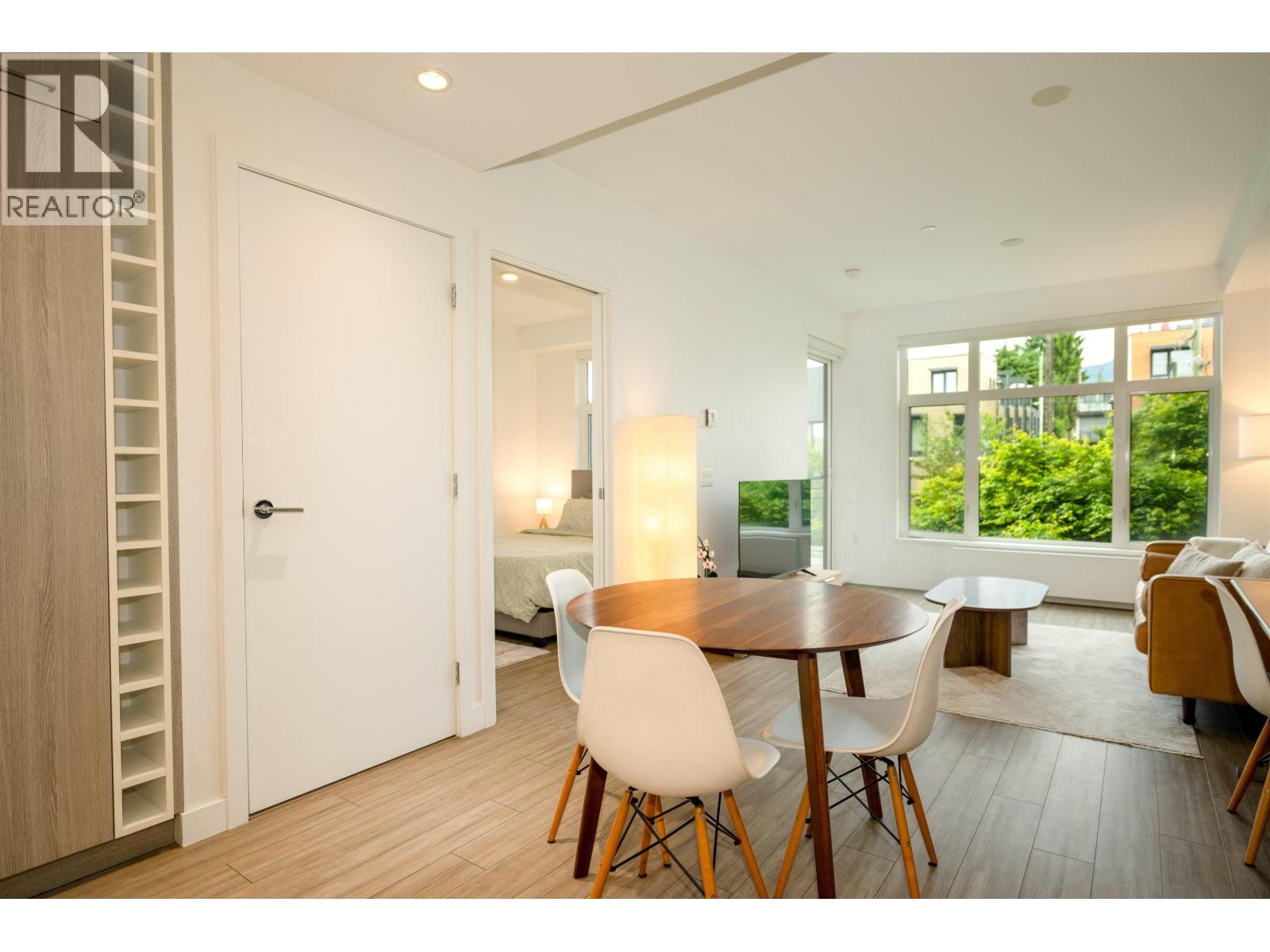 214 707 3rd Street East, North Vancouver, British Columbia  V7L 1G8 - Photo 13 - R3153468
