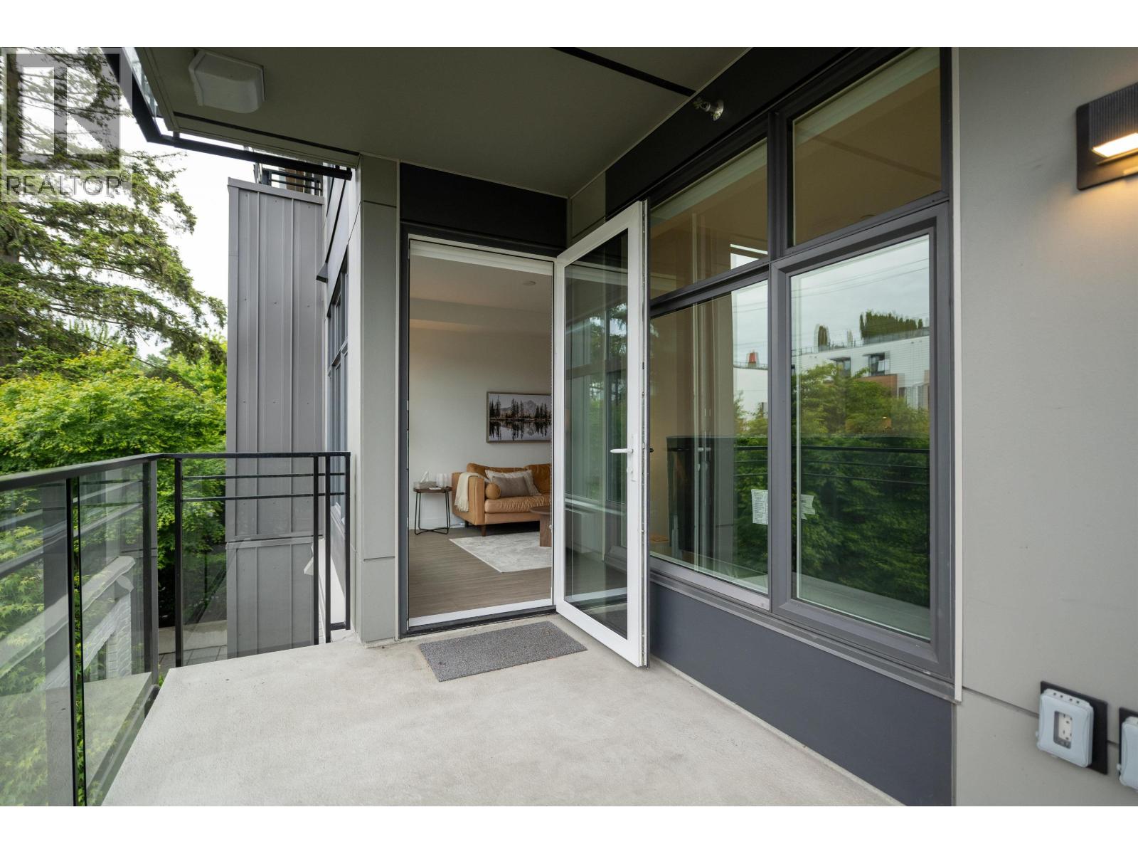 214 707 3rd Street East, North Vancouver, British Columbia  V7L 1G8 - Photo 17 - R3153468