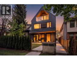 1 2764 W 14 AVENUE, Vancouver, British Columbia