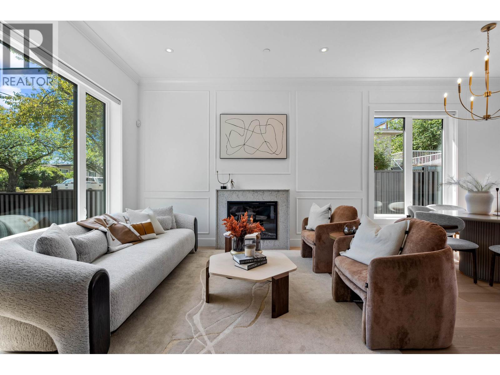 2 4845 COMMERCIAL STREET, Vancouver, British Columbia