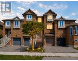 3 BAFFIN COURT, Richmond Hill, Ontario