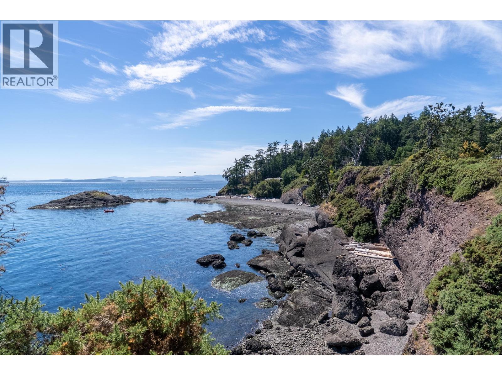 9919 Southlands Drive, Pender Island, British Columbia V0N 2M3 - Photo 31 - R3153399