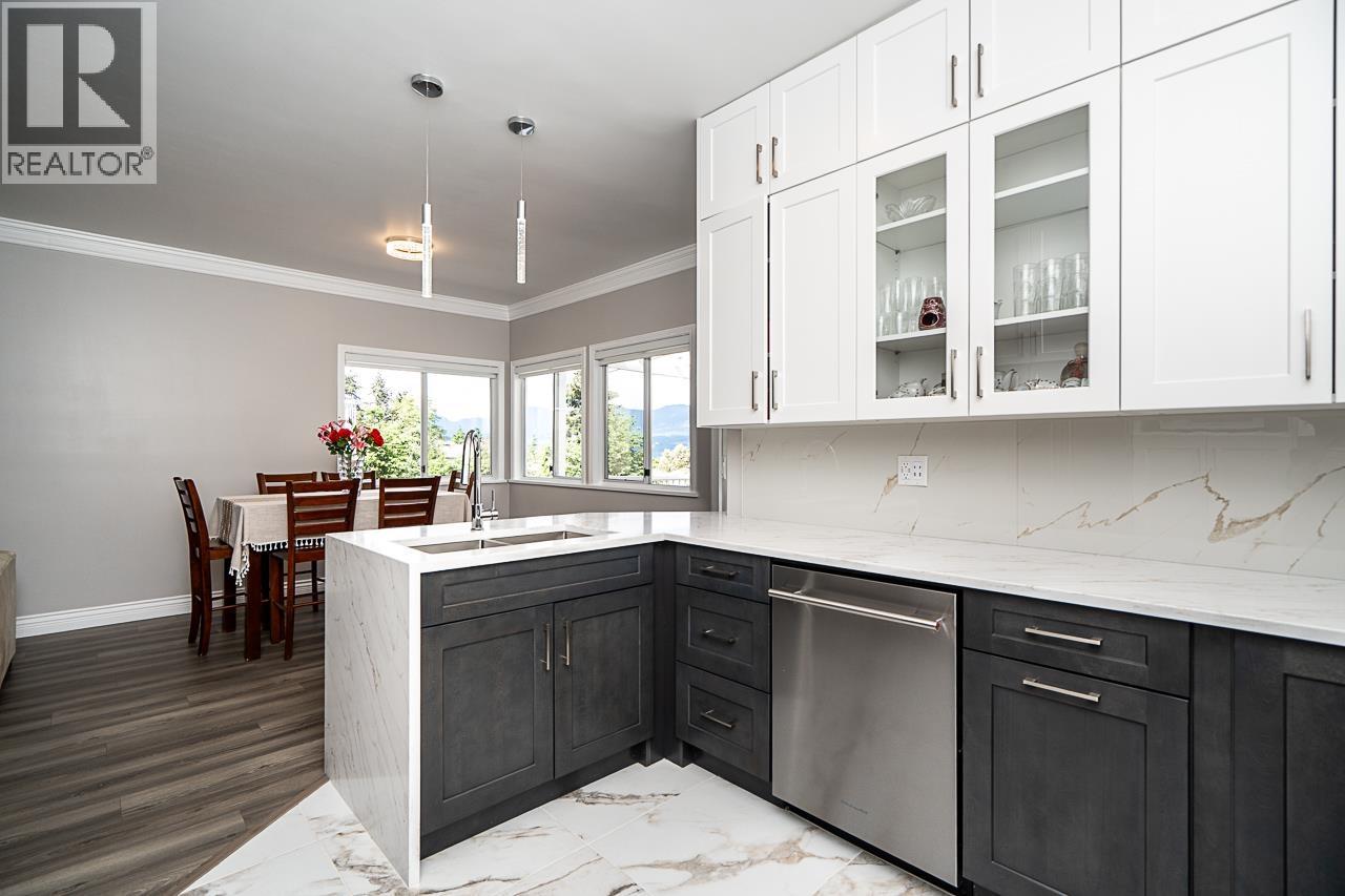 2775 Nadina Drive, Coquitlam, British Columbia  V3C 6A5 - Photo 13 - R3153467