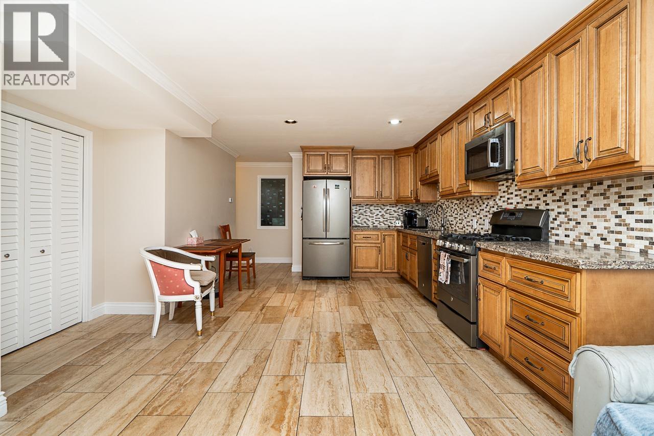 2775 Nadina Drive, Coquitlam, British Columbia  V3C 6A5 - Photo 30 - R3153467
