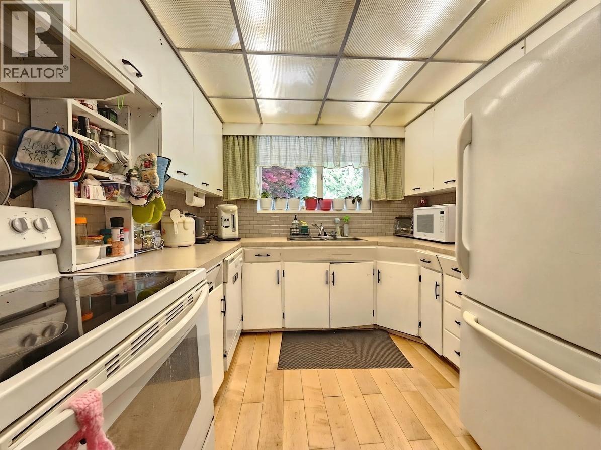 435 E Osborne Road, North Vancouver, British Columbia  V7N 1M4 - Photo 11 - R3153492