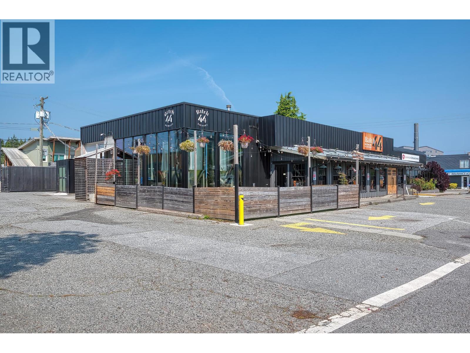5559 Wharf Road, Sechelt, British Columbia  V0N 3A0 - Photo 5 - C8081050