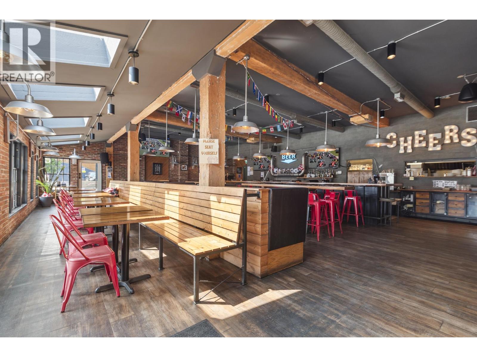5559 Wharf Road, Sechelt, British Columbia  V0N 3A0 - Photo 7 - C8081050
