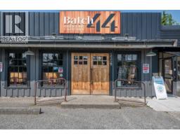 5559 WHARF ROAD, Sechelt, British Columbia