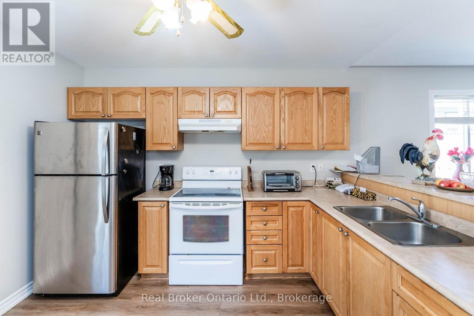 255 Yonge Street, Midland, Ontario  L4R 2B1 - Photo 9 - S13647444