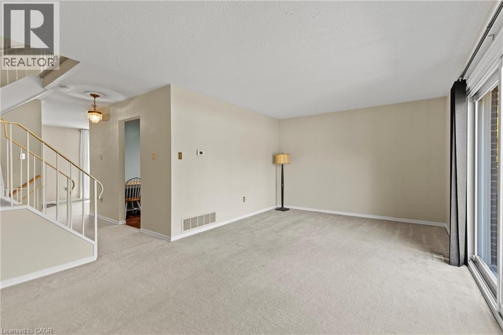 2825 Gananoque Drive Unit# 11, Mississauga, Ontario  L5N 1V6 - Photo 14 - 40854040