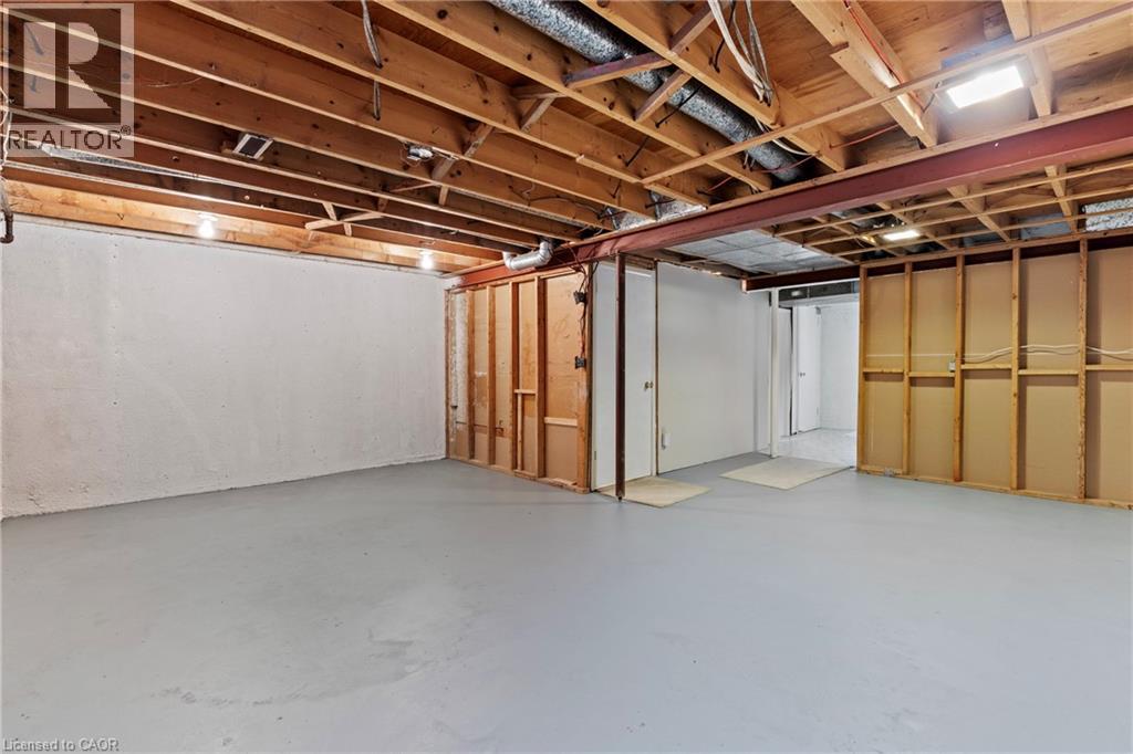 2825 Gananoque Drive Unit# 11, Mississauga, Ontario  L5N 1V6 - Photo 29 - 40854040