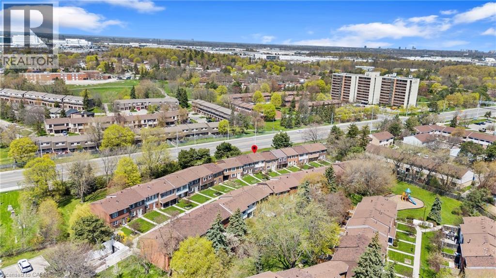 2825 Gananoque Drive Unit# 11, Mississauga, Ontario  L5N 1V6 - Photo 32 - 40854040