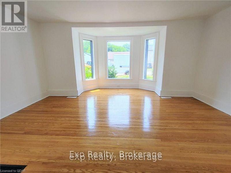 33 Murney Street, Belleville, Ontario  K8P 3N5 - Photo 6 - X13647430