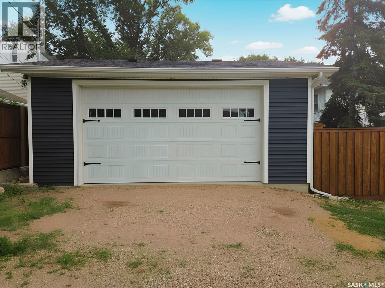 1046 Clifton Avenue, Moose Jaw, Saskatchewan  S6H 3L2 - Photo 58 - SK044707