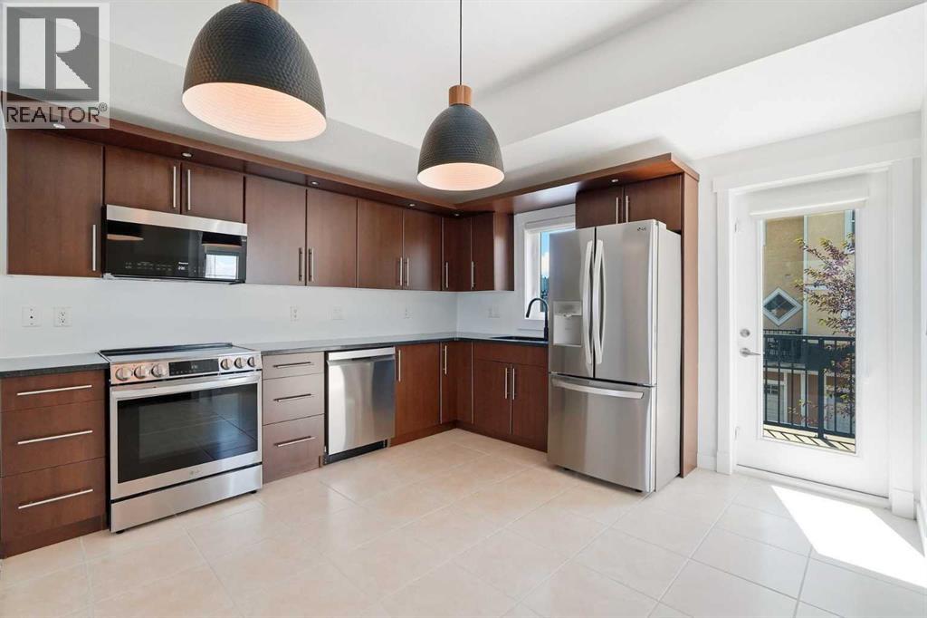 122 West Springs Road SW, Calgary, Alberta  T3H 5W2 - Photo 2 - A2323586