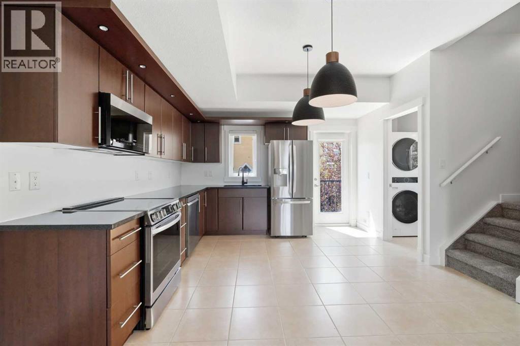 122 West Springs Road SW, Calgary, Alberta  T3H 5W2 - Photo 5 - A2323586