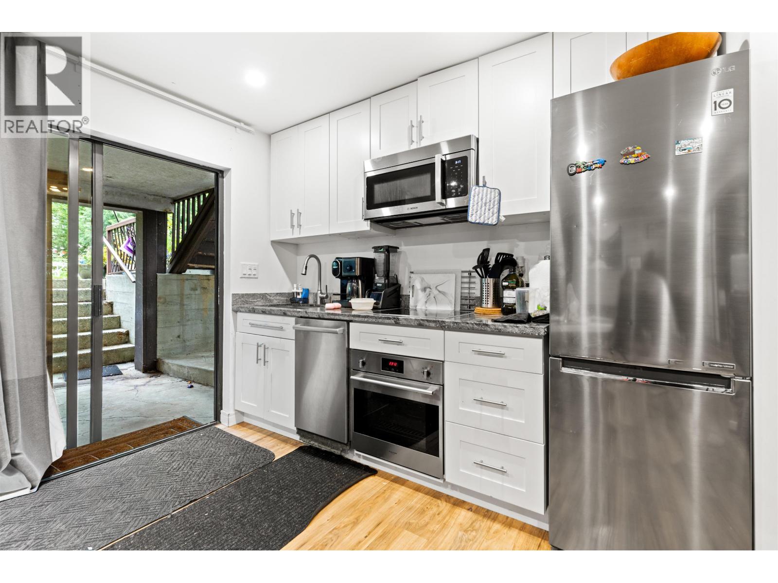 7995 Woodhurst Drive, Burnaby, British Columbia  V5A 4C6 - Photo 26 - R3153225