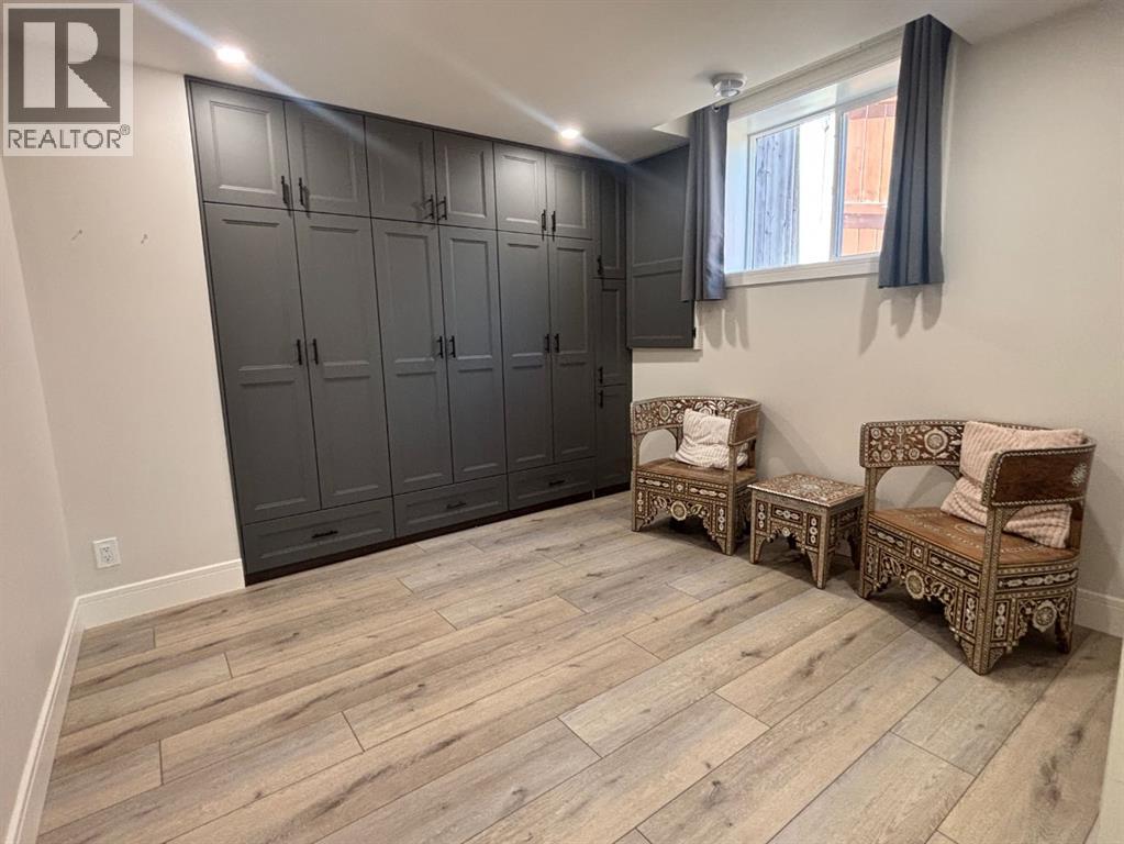 513 Sierra Madre Court SW, Calgary, Alberta  T3H 3H5 - Photo 42 - A2326834