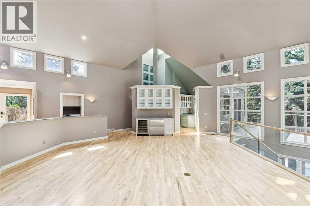117 Patton Place SW, Calgary, Alberta  T2V 5E1 - Photo 3 - A2334989