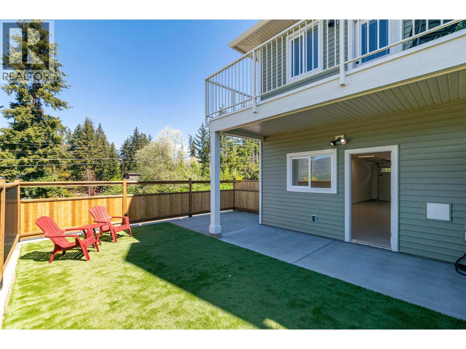 1910 11 Avenue NE Unit# 1, Salmon Arm, British Columbia  V1E 2V5 - Photo 37 - 10386485