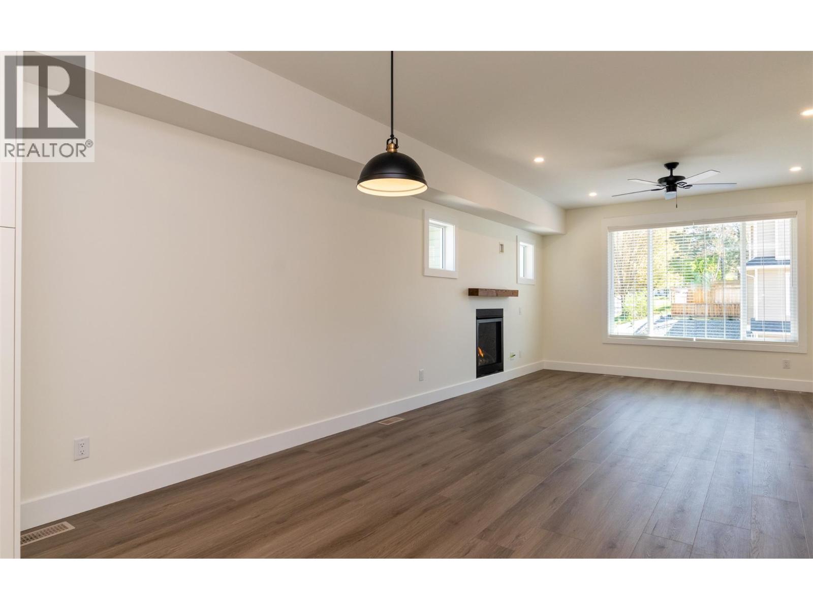 1910 11 Avenue NE Unit# 1, Salmon Arm, British Columbia  V1E 2V5 - Photo 15 - 10386485