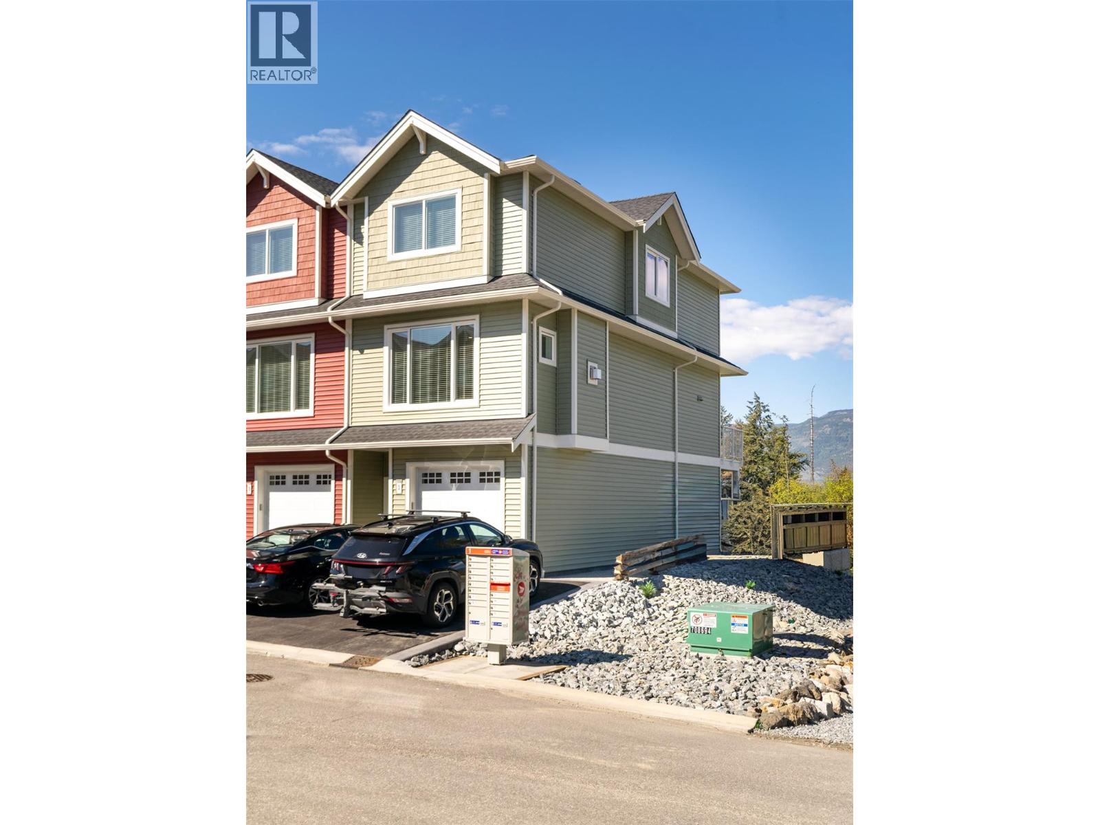 1910 11 Avenue NE Unit# 1, Salmon Arm, British Columbia  V1E 2V5 - Photo 4 - 10386485