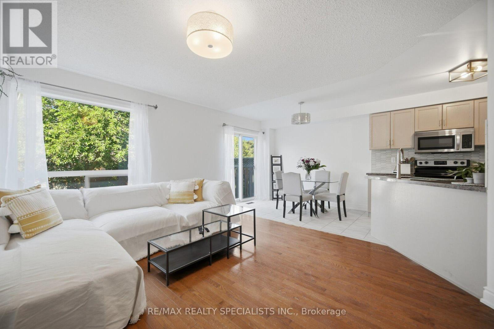5546 Linwell Place, Mississauga, Ontario  L5M 6L7 - Photo 9 - W13647450