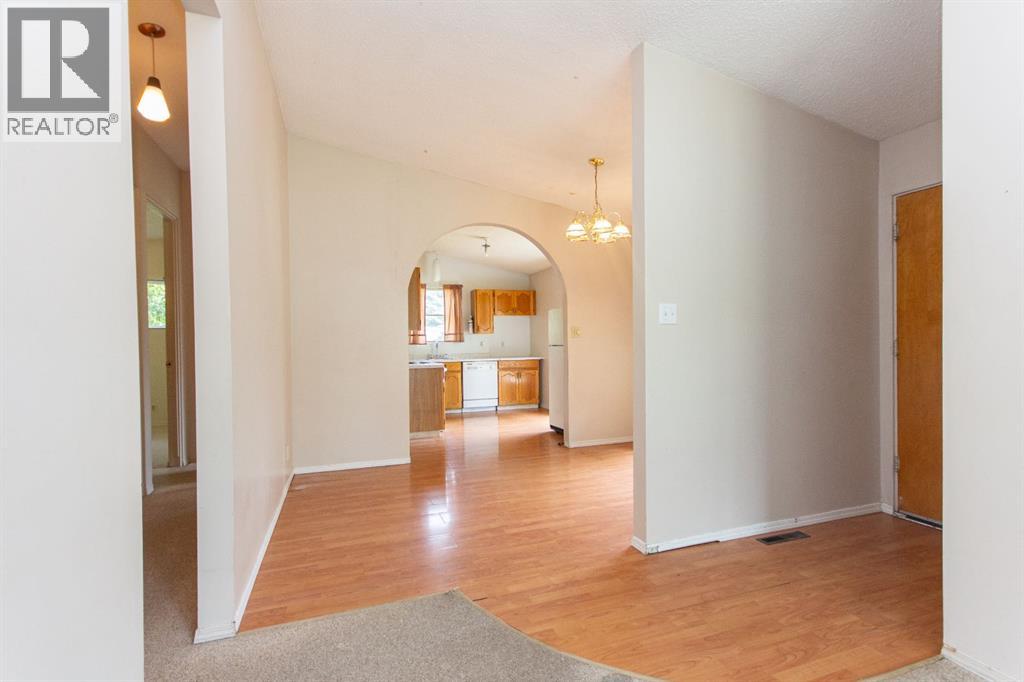 10 Sydney Close, Red Deer, Alberta  T4N 0E1 - Photo 6 - A2333501