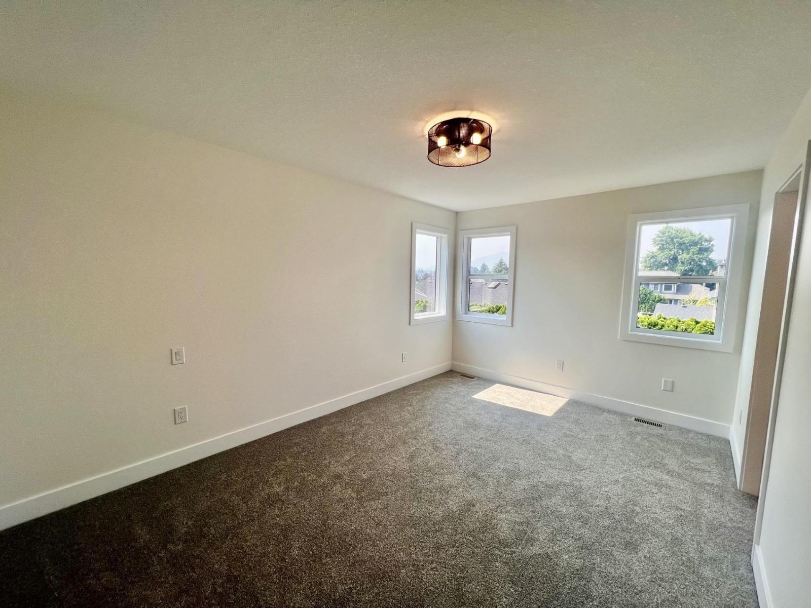 7033 Eden Drive, Sardis West Vedder, Chilliwack, British Columbia  V2R 1E6 - Photo 23 - R3112257